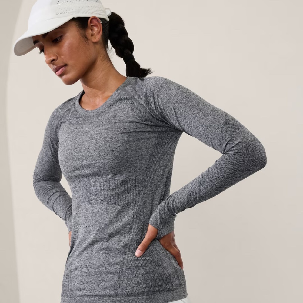 NWT Athleta Momentum Seamless Heather long sleeve Top